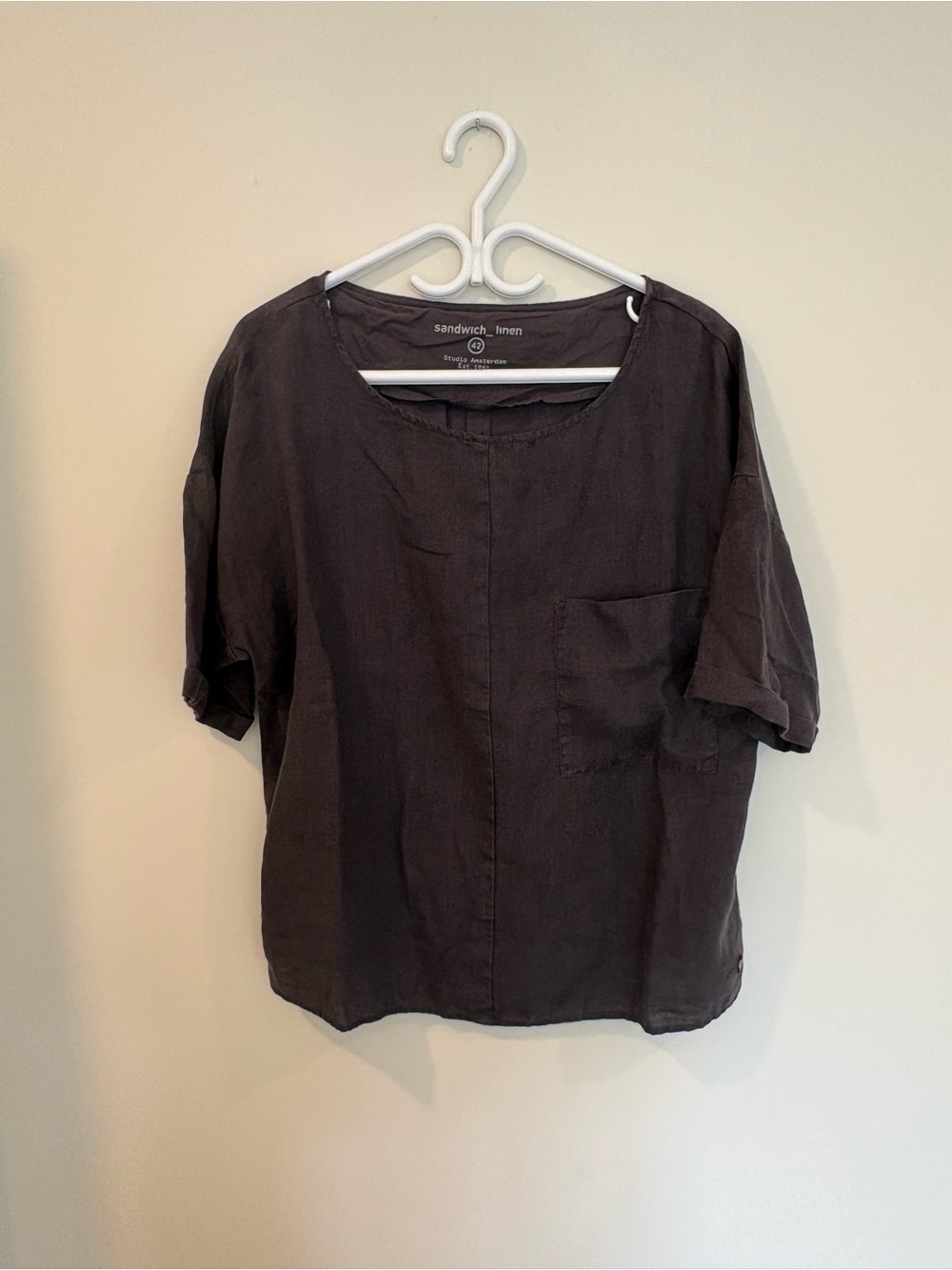 Sandwich 100% Linen Short-Sleeve Crew Neck Shirt in Charcoal